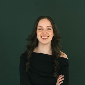 Meet your Posher, Monique